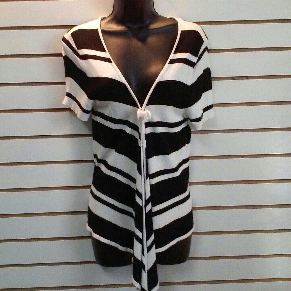 White House Black Market wrap